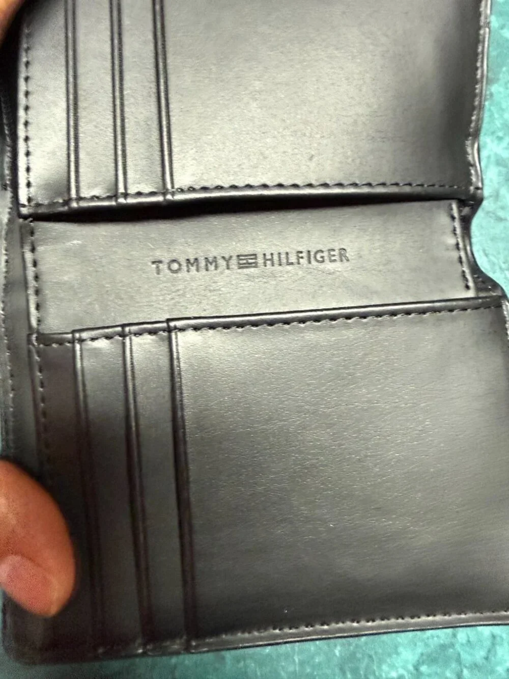 Tommy Hilfiger large tommy